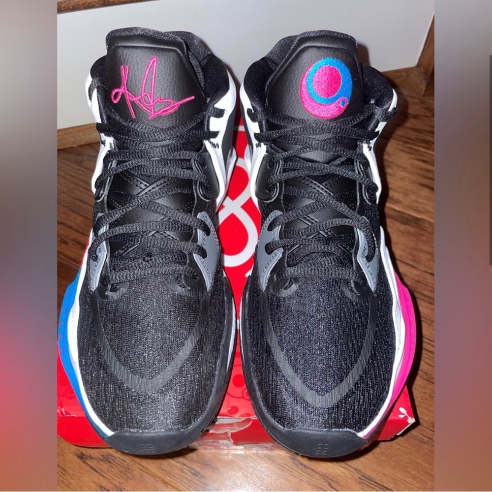 New Nike Kyrie Infinity size 8 ✅ Box was thrown out on accident